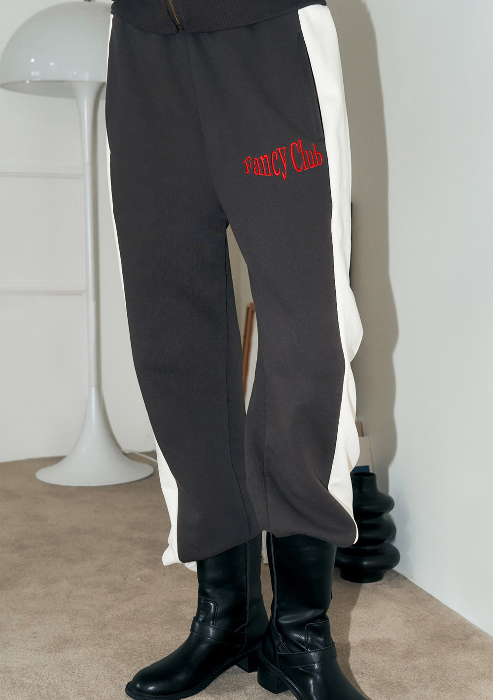 [NF] MOIETY AUTHENTIC SWEATPANTS